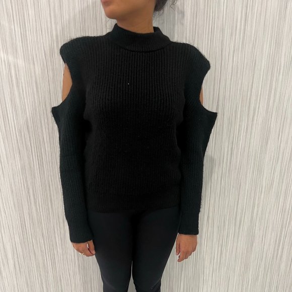 cold shoulder sweater / black / medium - Picture 3 of 6